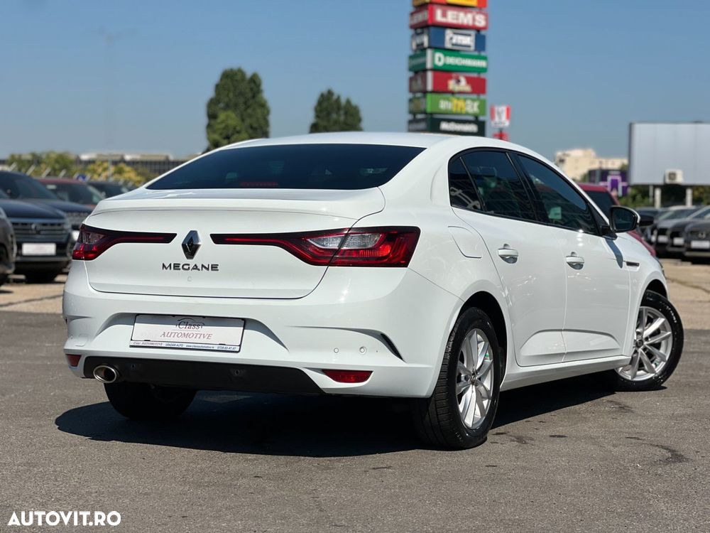Renault Megane TCe 140 GPF Intens - 7