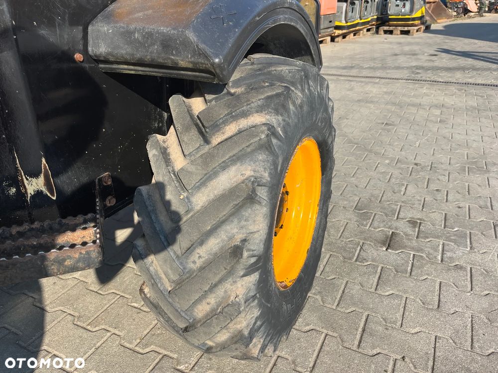 JCB 3 TSTh - 12