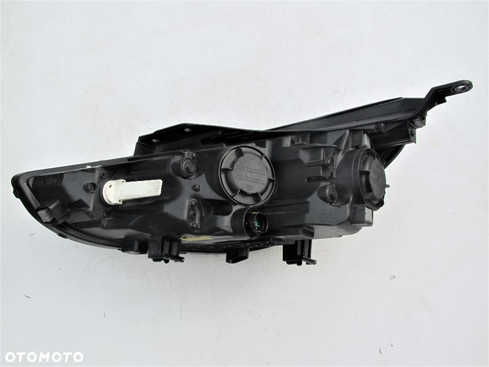 HYUNDAI i30 2017 2018 2019 Reflektor 10 PIN OE - 14
