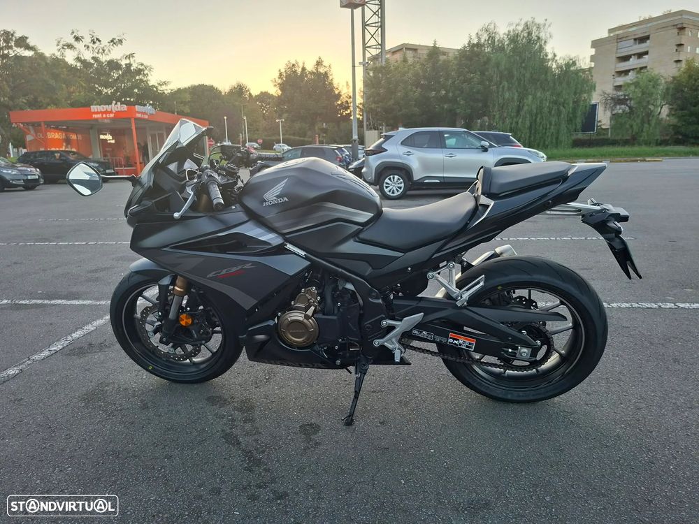 Honda CBR - 1