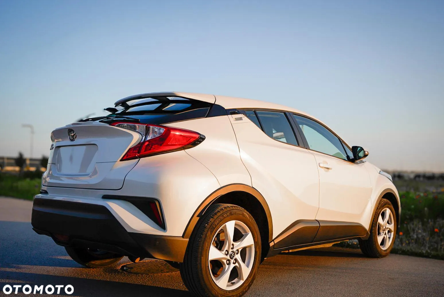 Toyota C-HR 1.2 T Premium - 6