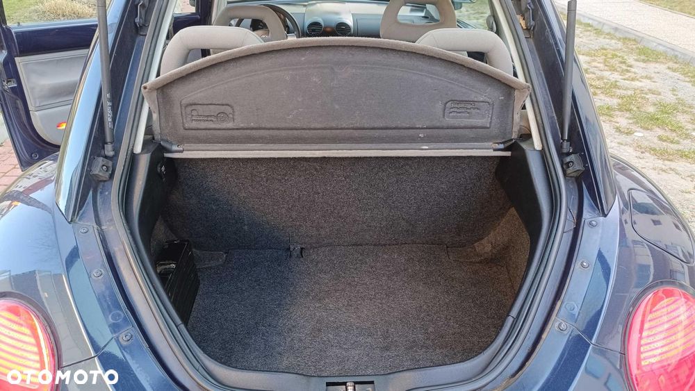 Volkswagen New Beetle - 4