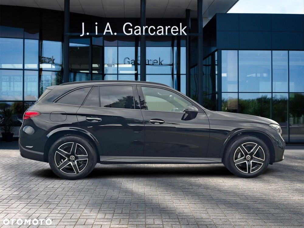 Mercedes-Benz GLC - 7