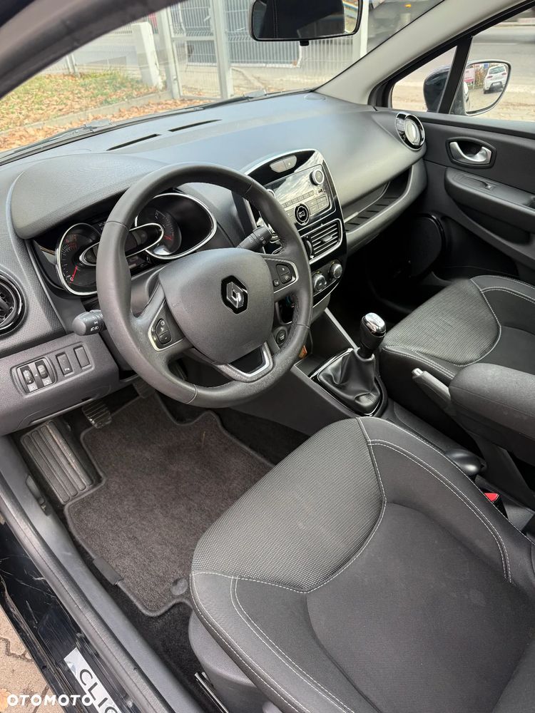 Renault Clio 1.2 16V Alize - 10