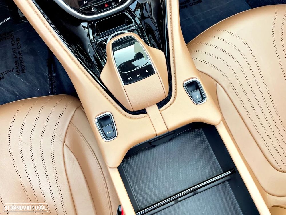 Aston Martin DB11 Coupé V8 Auto - 23