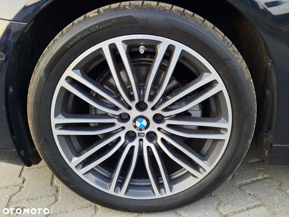 BMW Seria 5 520d Touring - 10