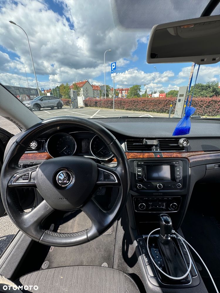 Skoda Superb 2.0 TDI Ambition Outdoor DSG - 12