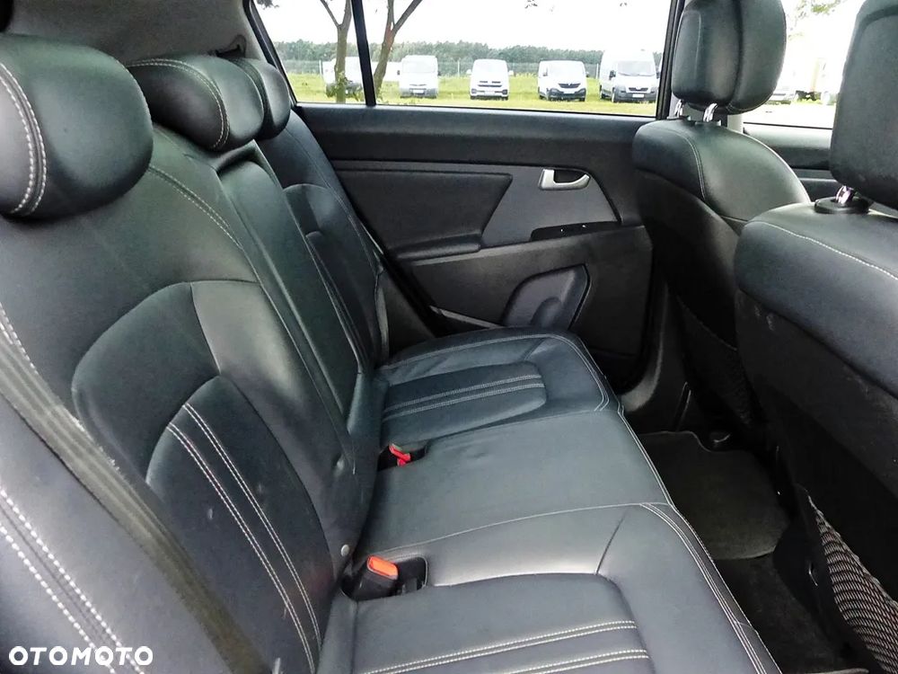 Kia Sportage 2.0 CVVT 2WD Vision - 23