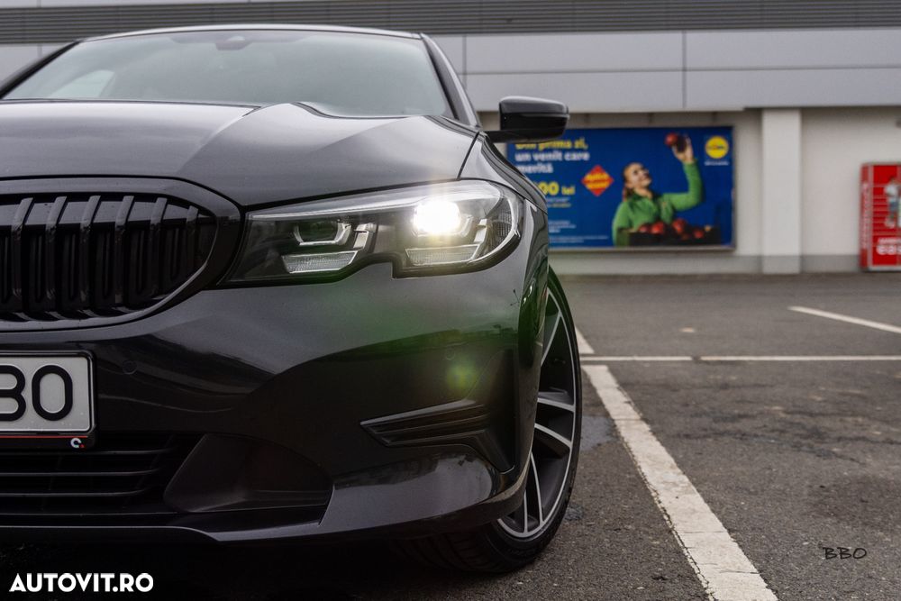 BMW Seria 3 330e Aut. Sport Line - 3