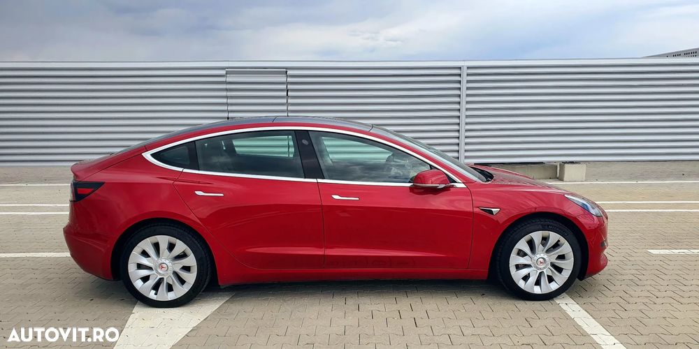Tesla Model 3 Standard Reichweite Plus Hinterradantrieb - 4