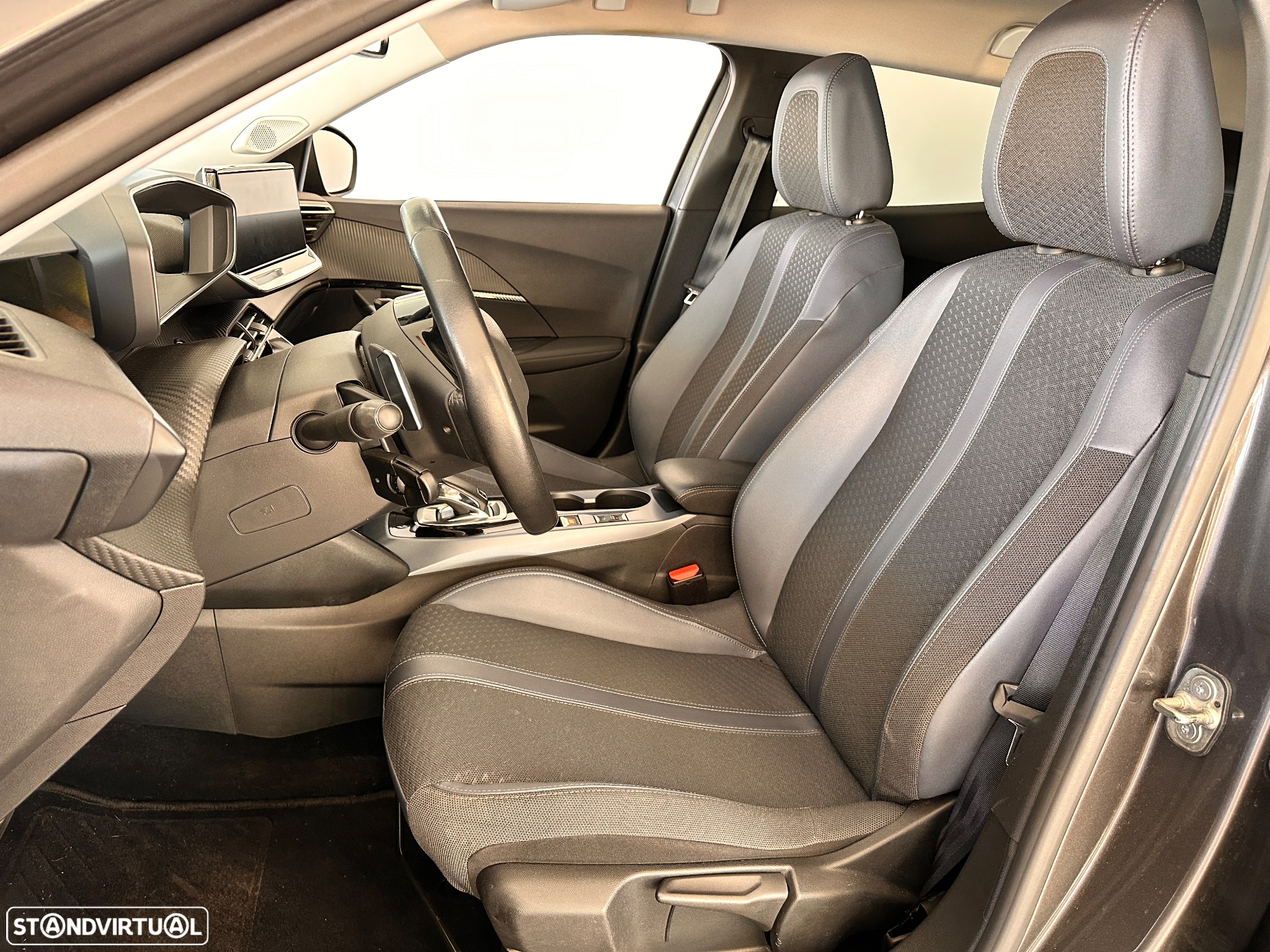 Peugeot 2008 PureTech 130 EAT8 Allure - 5