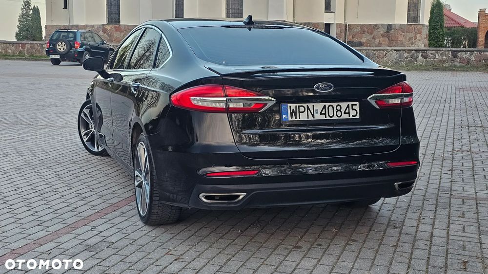 Ford Fusion - 8