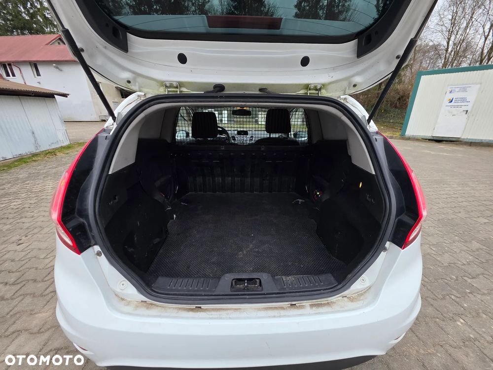Ford Fiesta 1.5 TDCi Celebration - 27