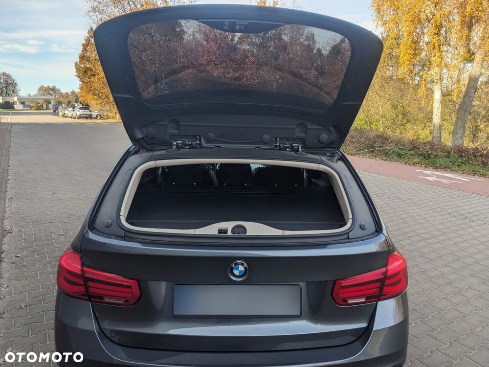 BMW Seria 3 320d xDrive Edition Luxury Line Purity - 15