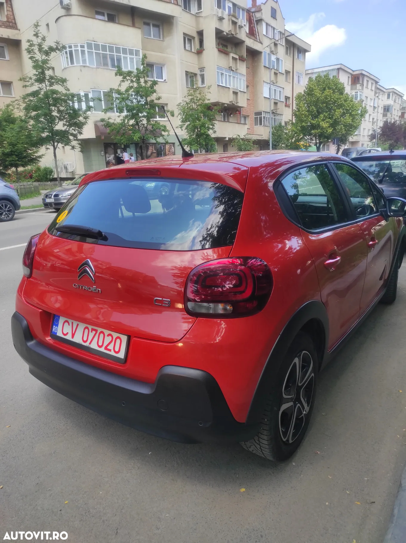 Citroën C3 Pure Tech 110 S&S EAT6 SHINE - 10