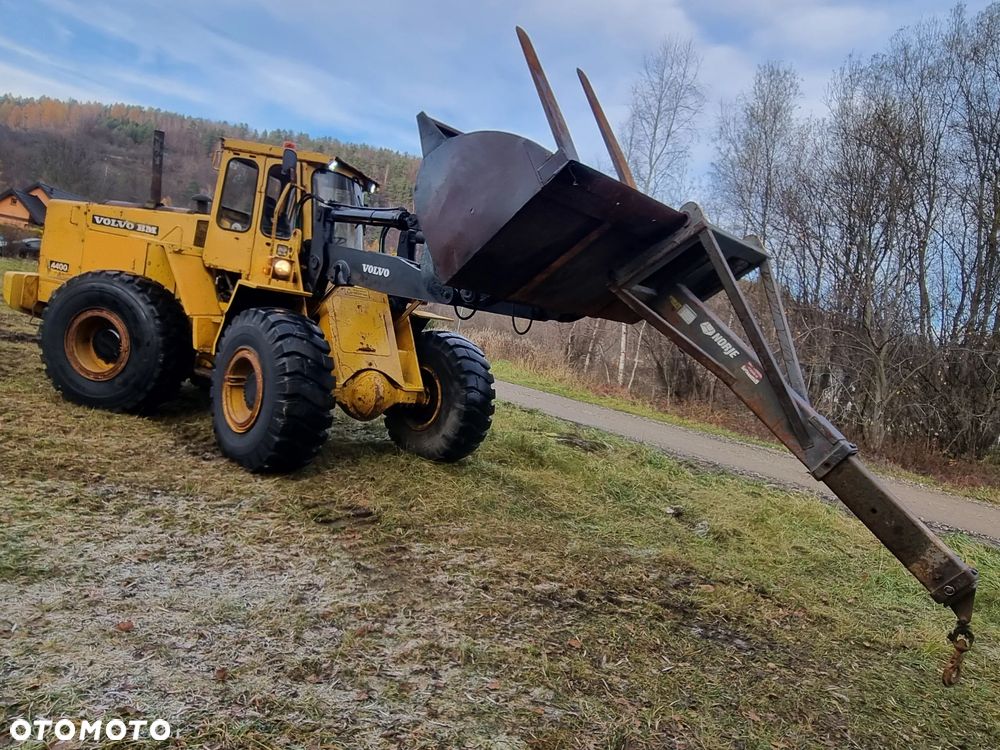 Volvo BM 4400 Ładowarka Fadroma Sprowadzona z Norwegii Widły Łyżka Bocian Wysięgnik! Aktualne badania w DEKRA! Oryginał zadbana Bez luzów i wycieków Potężna Moc. Nie pracowała w Kraju! 6 cylindrów pneumat Hamulec Opony jak Nowe - 28