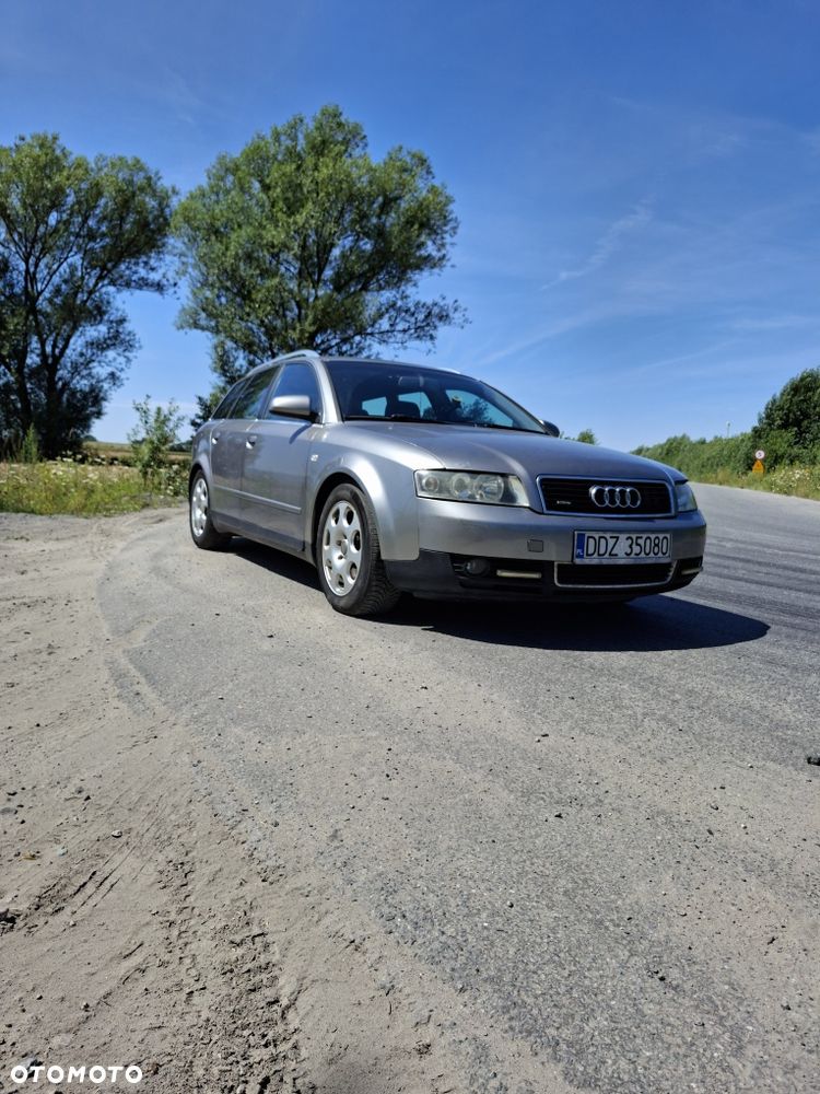 Audi A4 Avant - 1