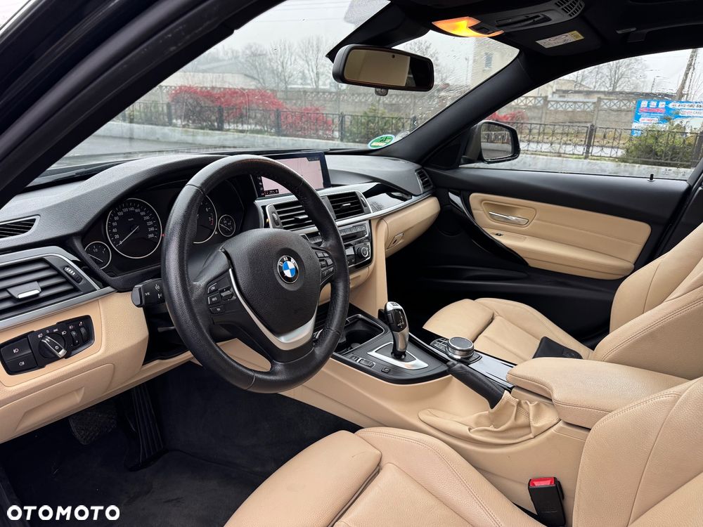 BMW Seria 3 320i Luxury Line - 18