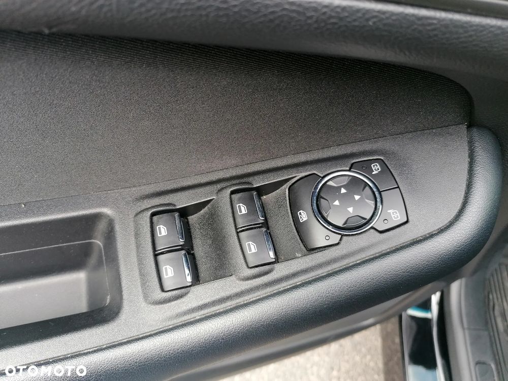 Ford Edge - 18