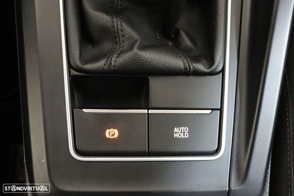 VW Golf Variant 2.0 TDi SCR Life - 21