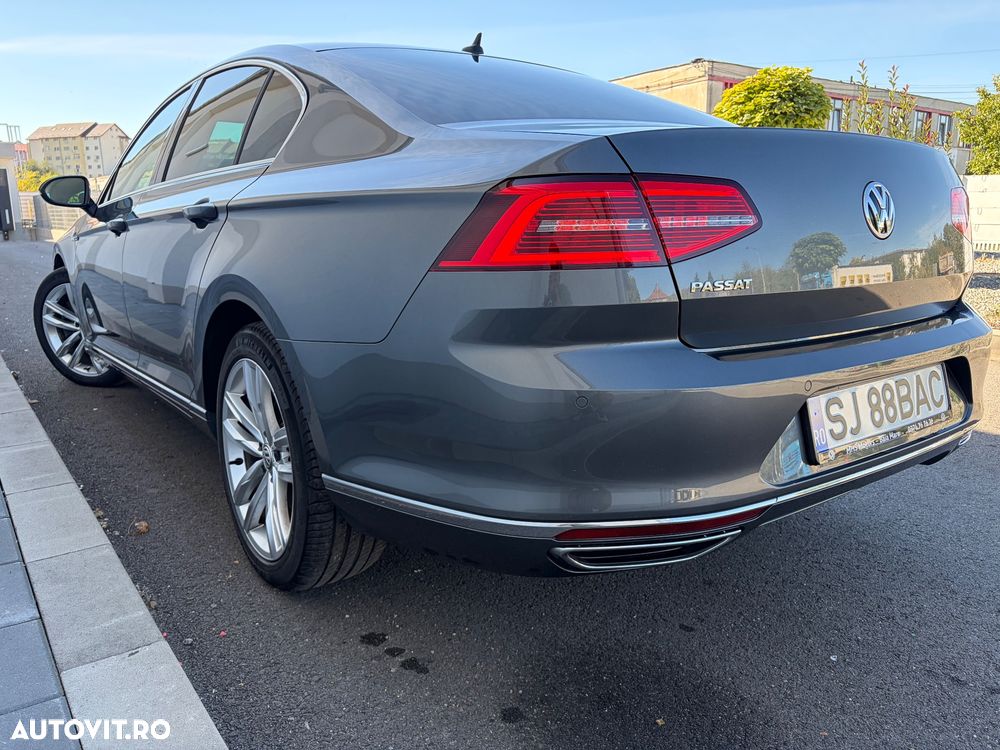 Volkswagen Passat 2.0 TDI DSG 4Motion Highline - 6