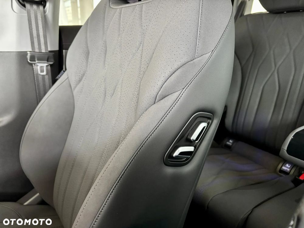 Chery Tiggo 8 1.5 T-GDI Super Hybrid Prestige DCT - 13