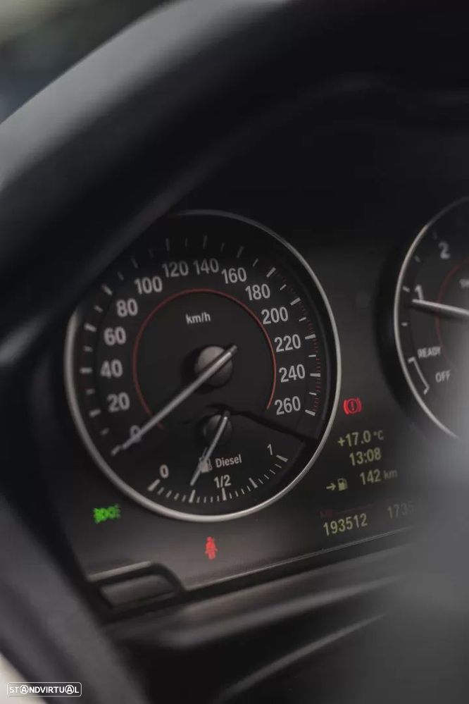 BMW 120 d xDrive - 17