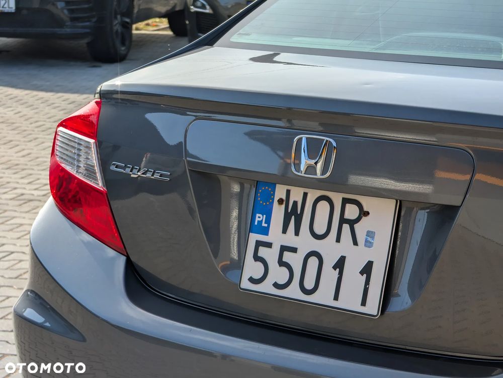 Honda Civic 1.8 Executive i-SHIFT - 9