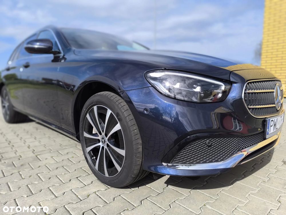 Mercedes-Benz Klasa E ver-300-de-4matic-t-9g--tronic-avantgarde - 4