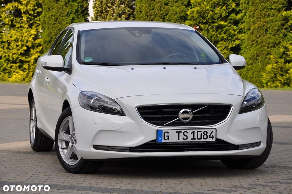 Volvo V40 D2 Momentum - 9