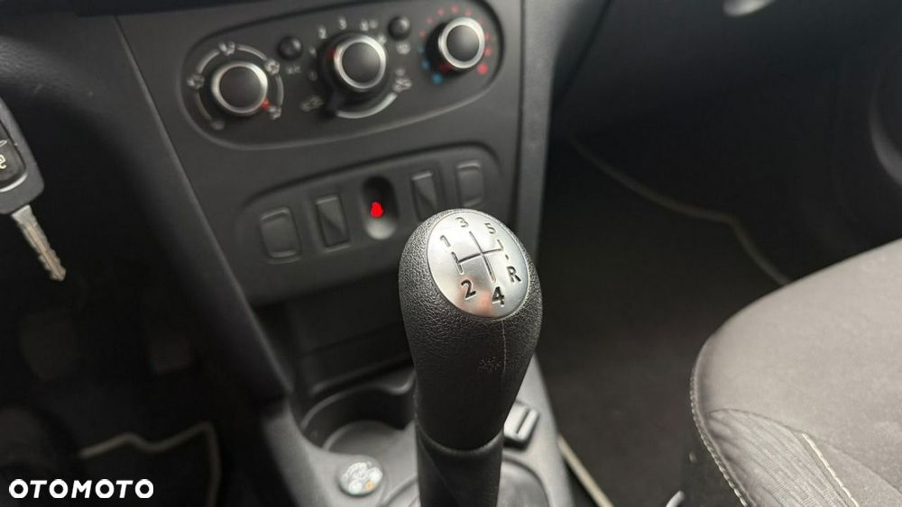 Dacia Sandero - 9