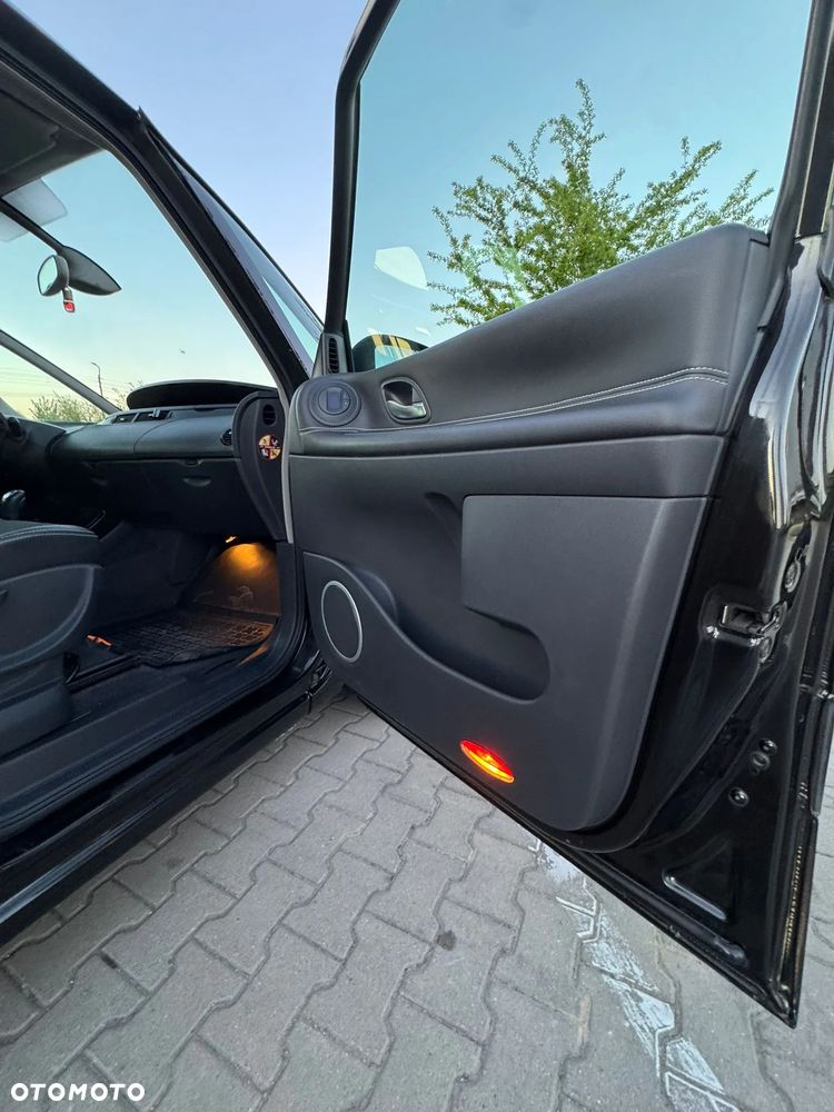 Renault Grand Espace 2.0 dCi FAP Celsium - 13