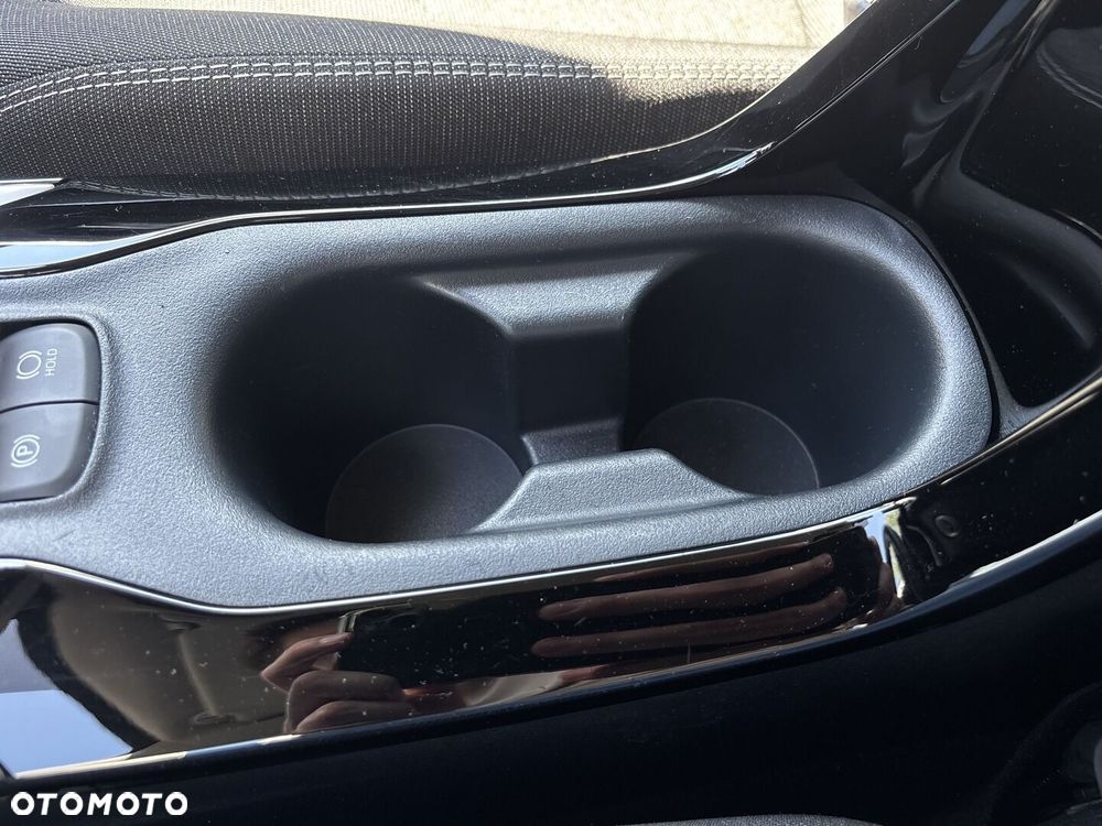 Toyota Corolla 1.8 Hybrid Comfort - 36