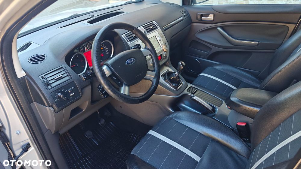 Ford Kuga 2.0 TDCi Titanium - 18