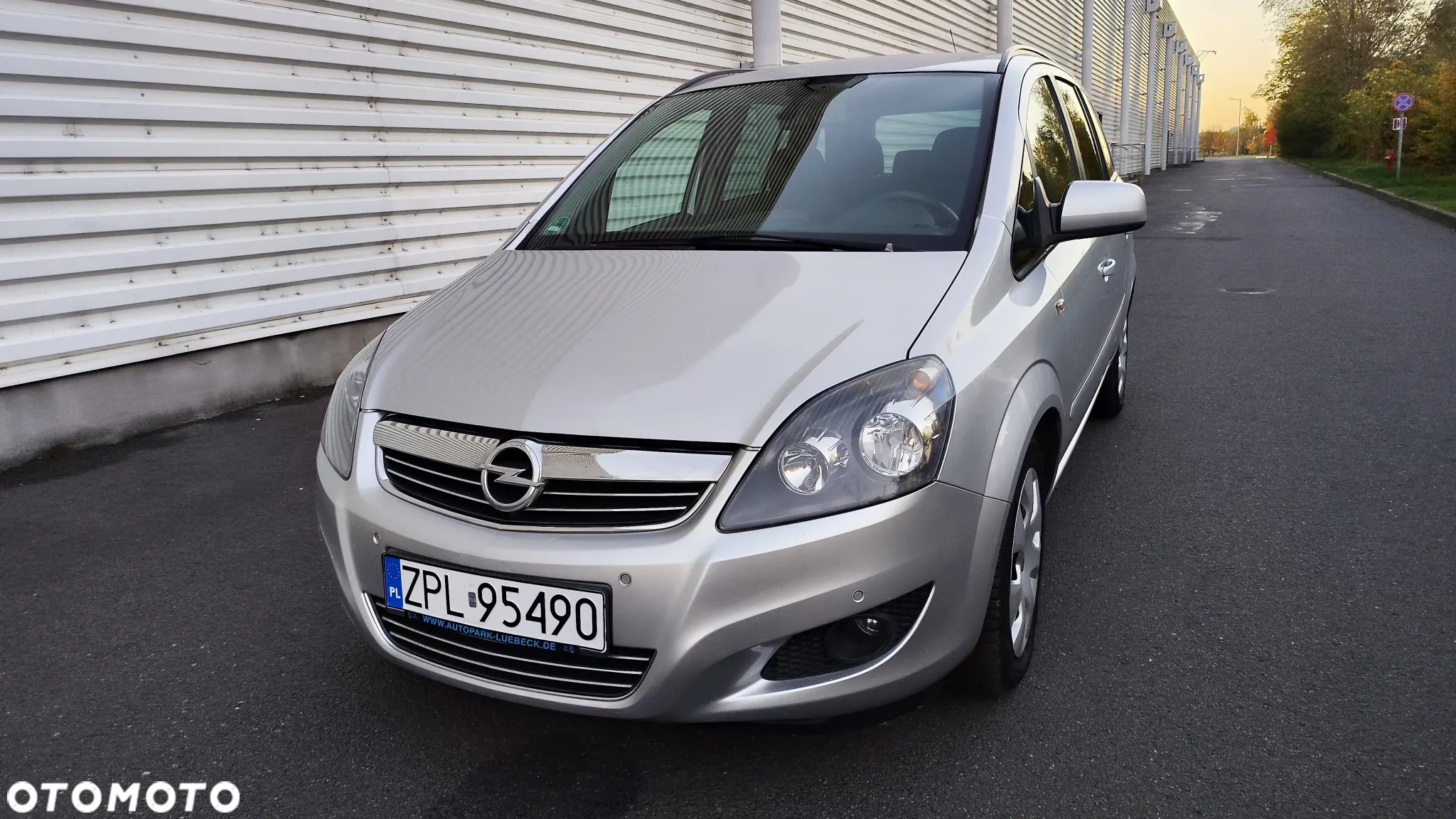 Opel Zafira - 2