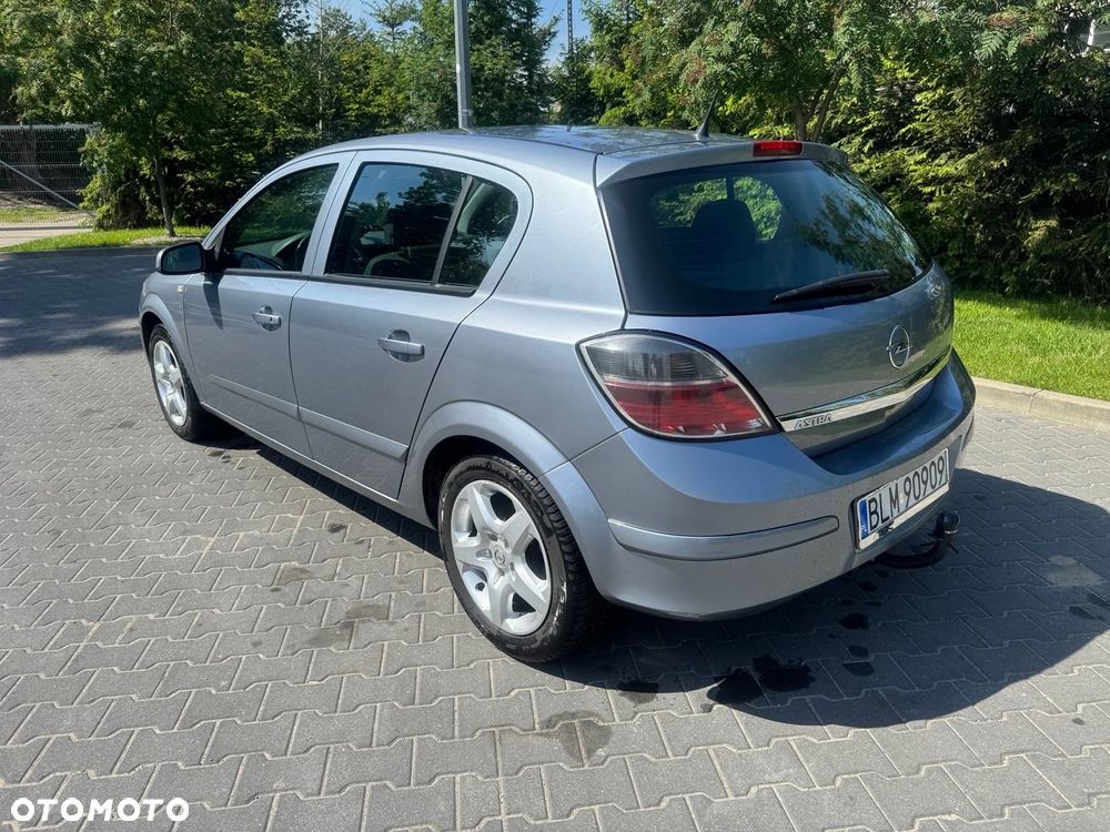 Opel Astra III 1.4 Enjoy - 4