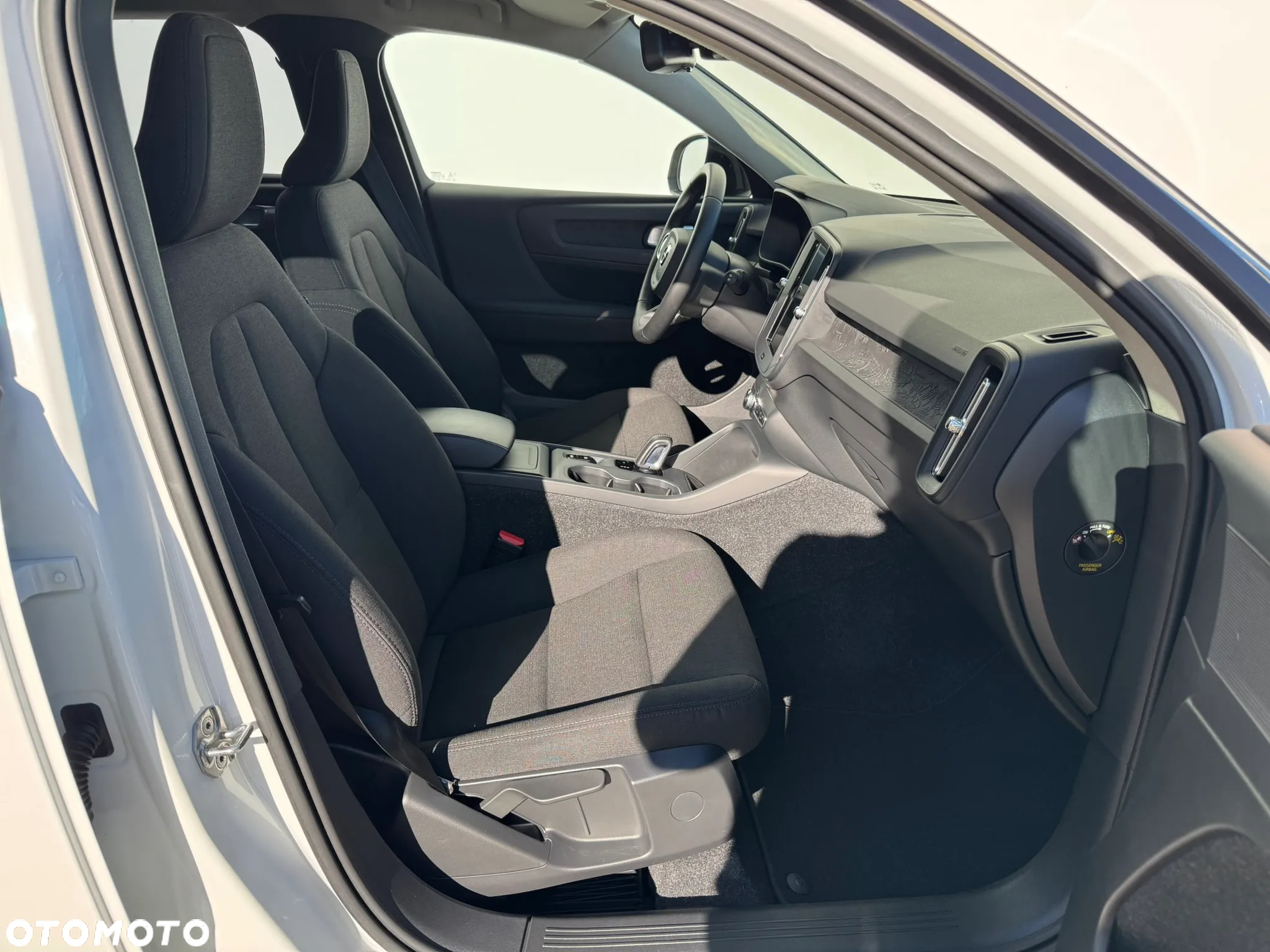 Volvo XC 40 T3 Momentum Core - 12