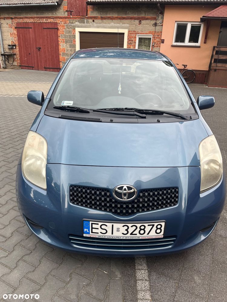 Toyota Yaris 1.0 Luna - 2
