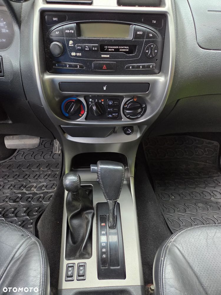 Nissan Terrano - 10