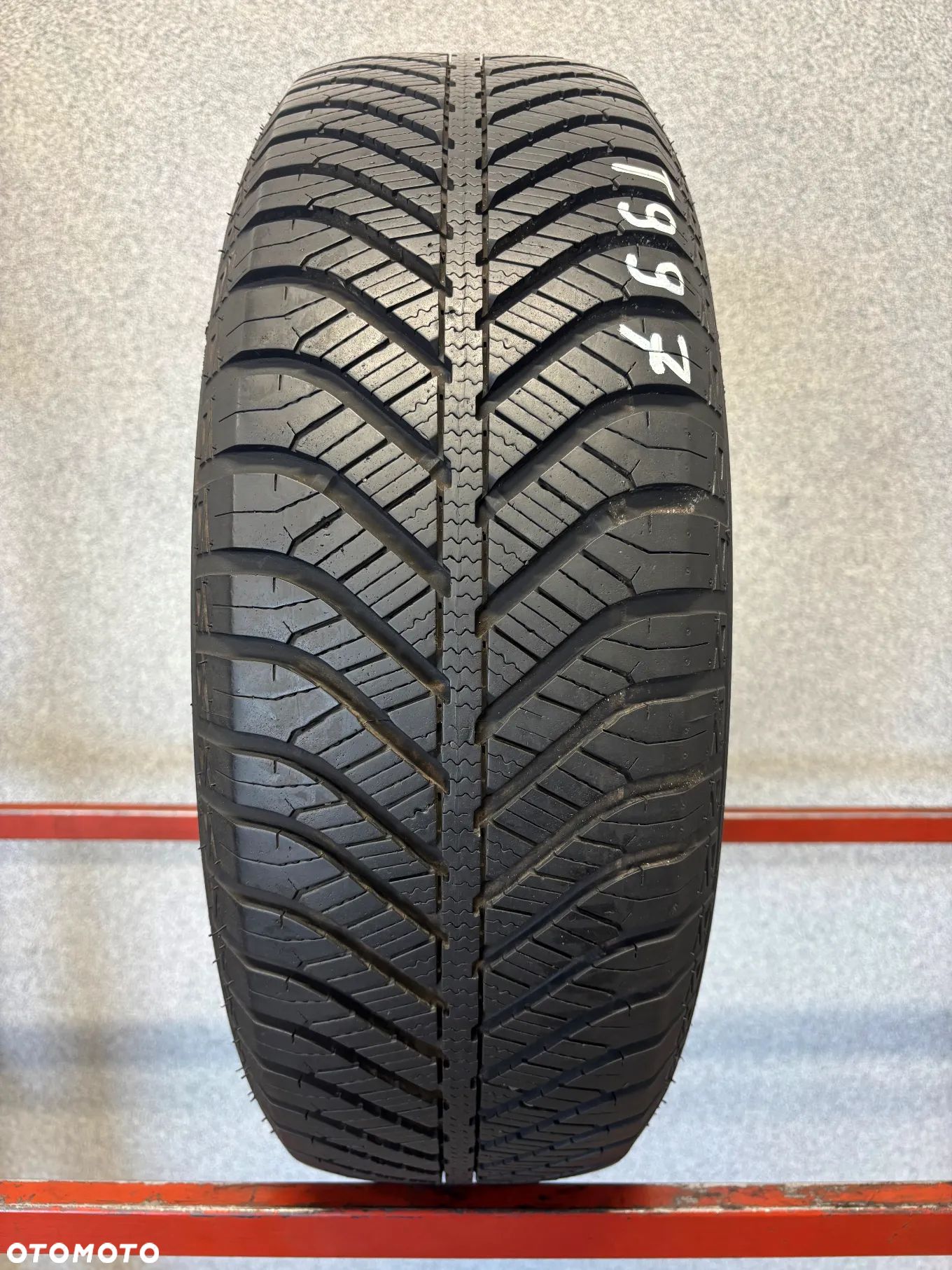 1 OPONA CAŁOROCZNA GOODYEAR 195/65/15 91H  M+S - 1