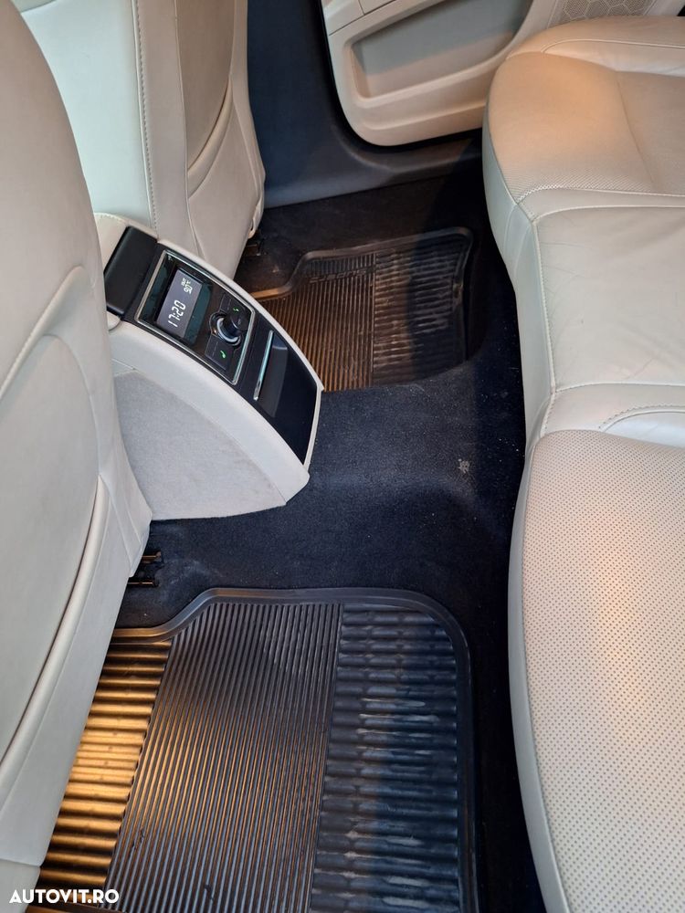 Skoda Superb 2.0 TDI Elegance - 14