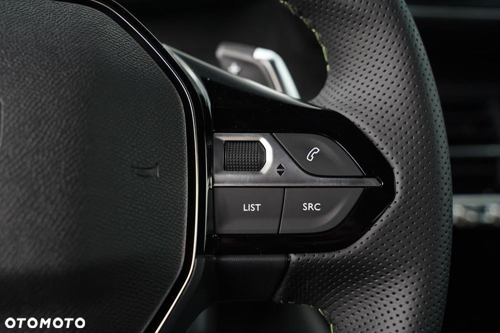 Peugeot 208 - 16