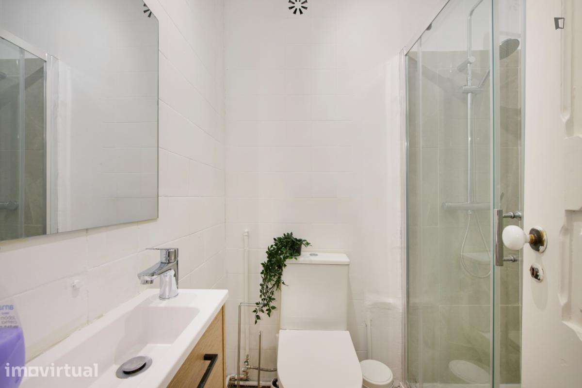 Quarto - localizado em Marquês de Pombal Lisbon - Grande imagem: 2/41