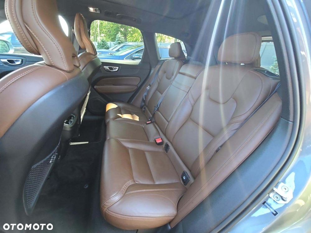 Volvo XC 60 T5 AWD Inscription - 9