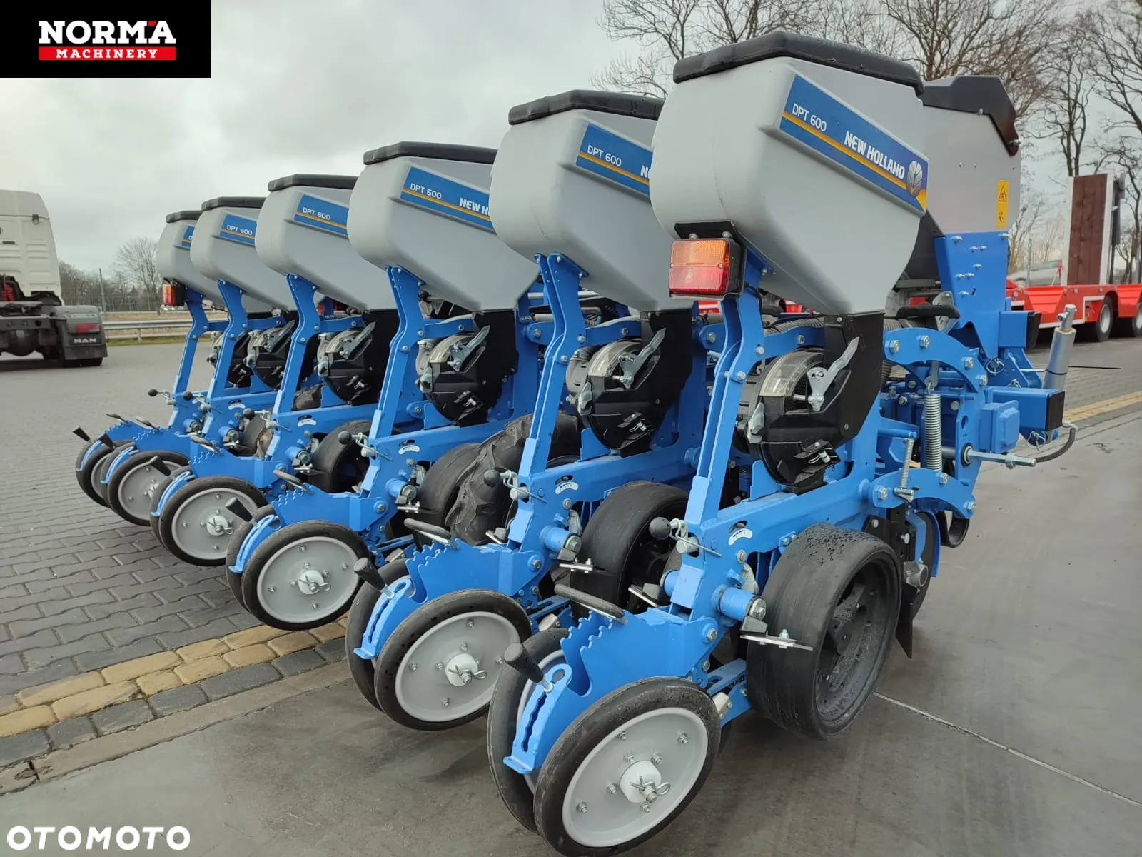 New Holland Siewnik 6-rzędowy od ręki ! - 3