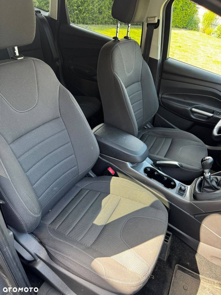 Ford Kuga 1.6 EcoBoost 2x4 Trend - 7