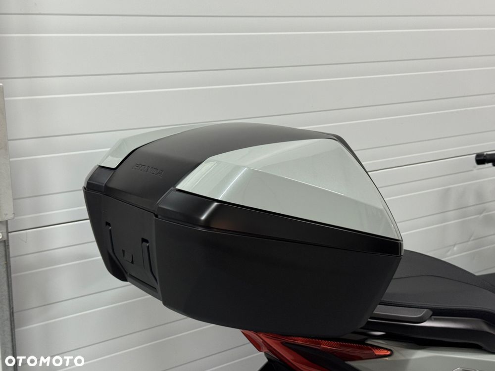Honda NSS - 4