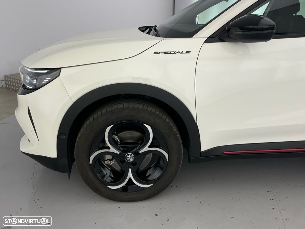 Alfa Romeo Junior 1.2 eDCT6 - 19