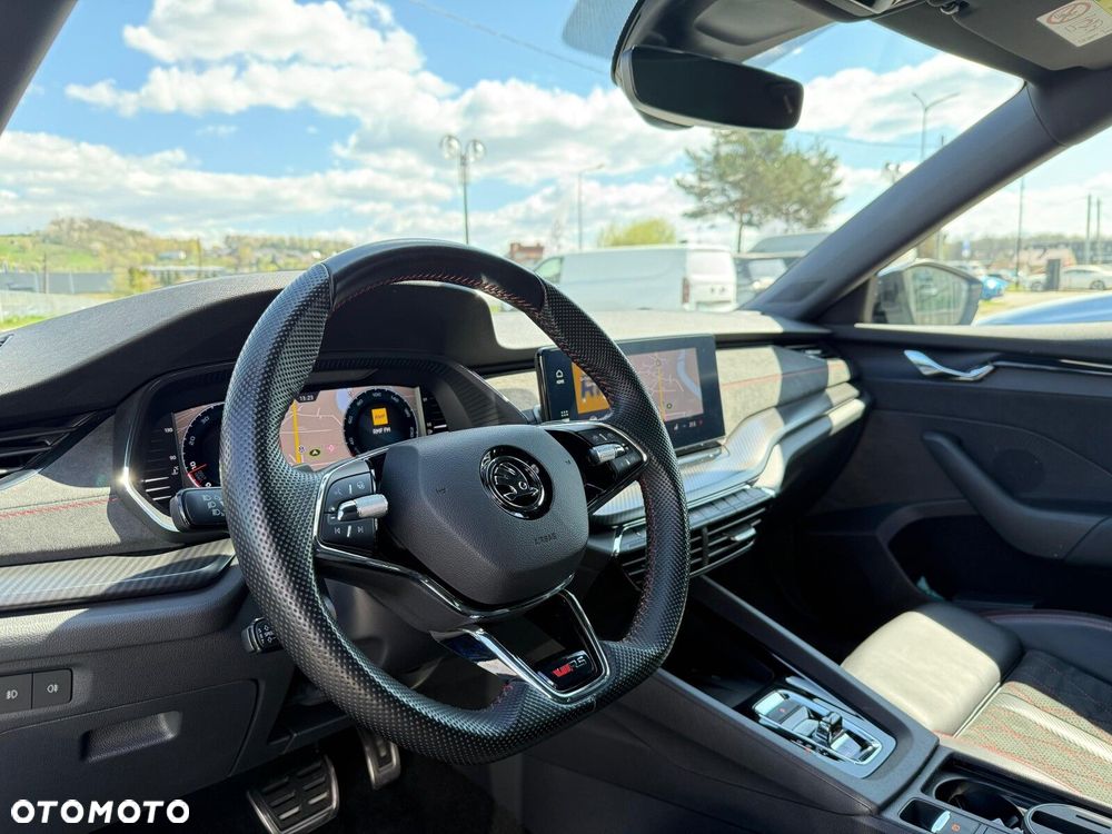 Skoda Octavia 2.0 TDI RS DSG - 10