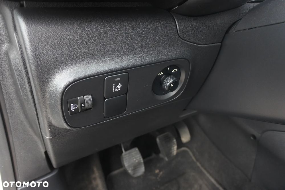 Citroën C3 Pure Tech 82 SHINE - 18